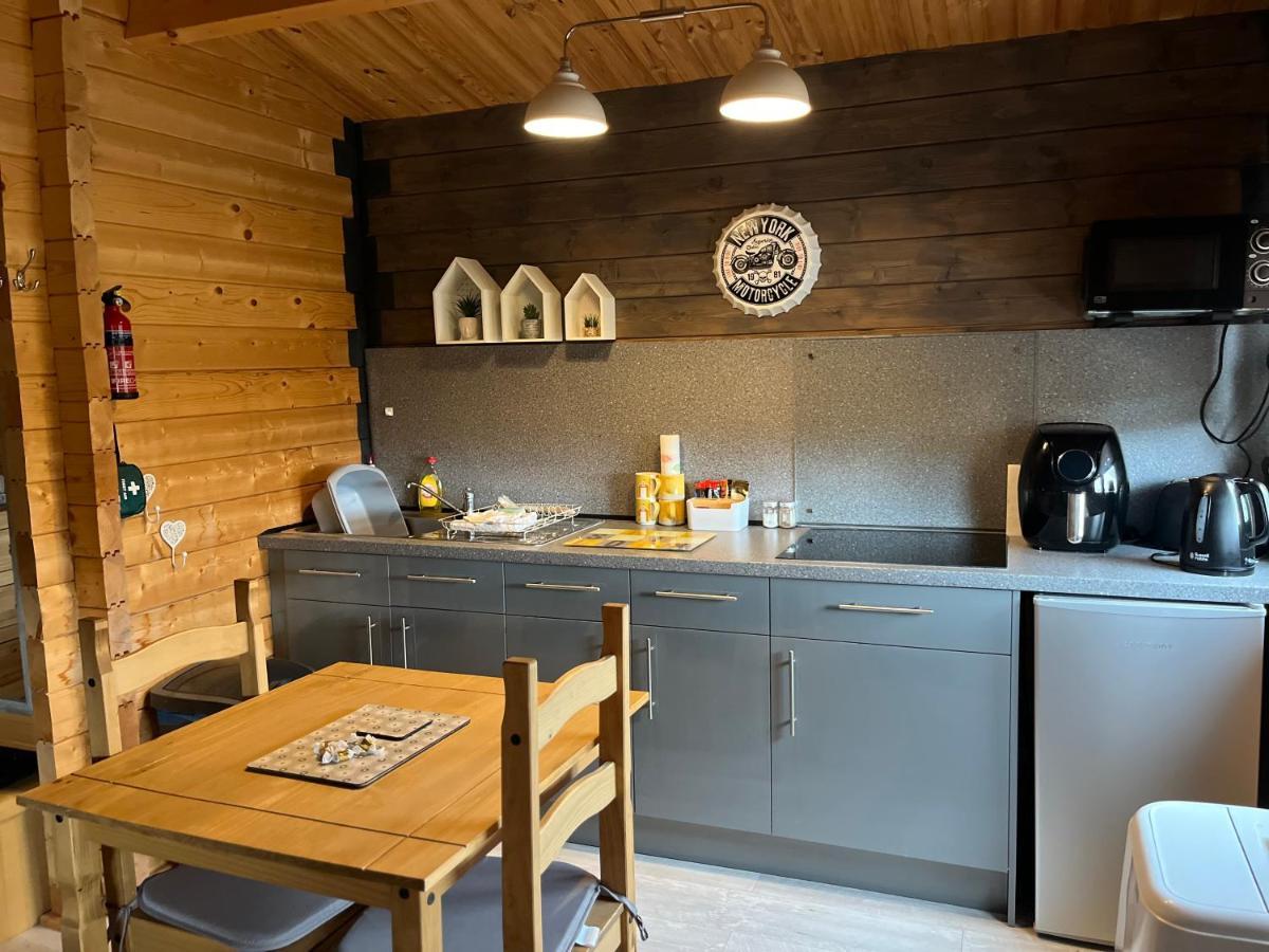 Rife Lodges Аръндел Екстериор снимка