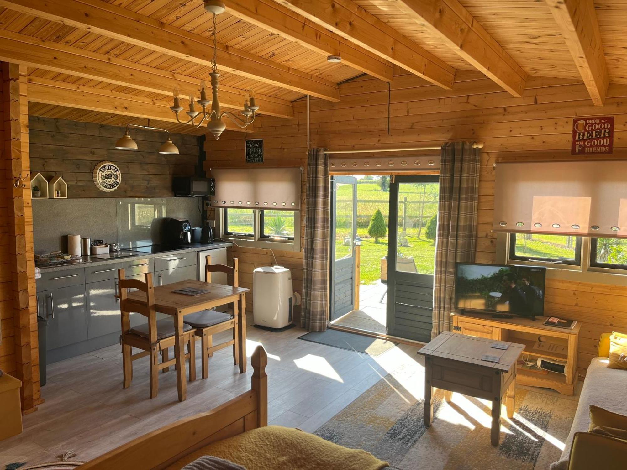 Rife Lodges Аръндел Екстериор снимка